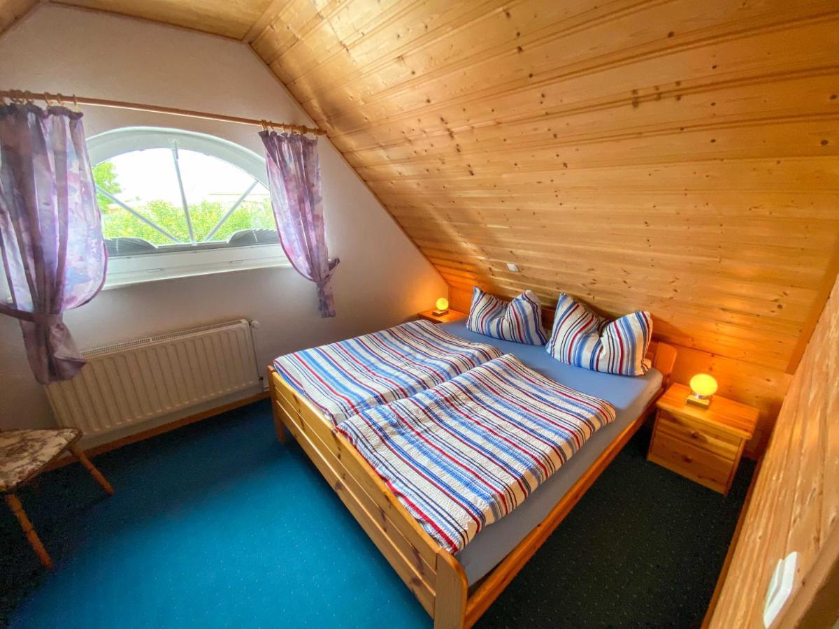Ferienhaus Boddenurlaub Neu Bartelshagen エクステリア 写真